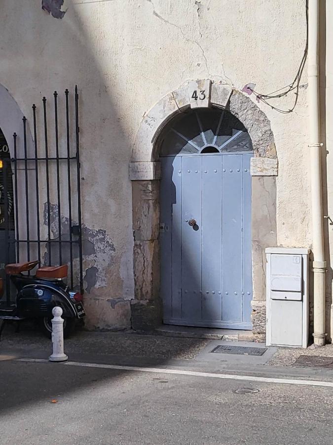Studio Sur Le Port De Toulon Exterior foto